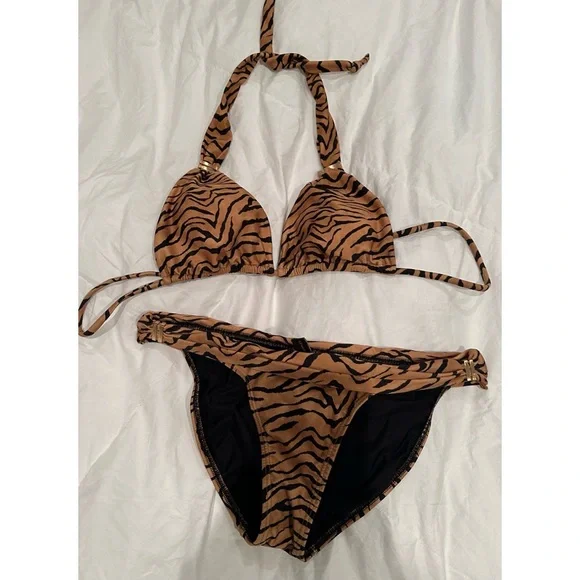 VIX by Paula Hermanny— Animal Print Bikini - Picture 1 of 3
